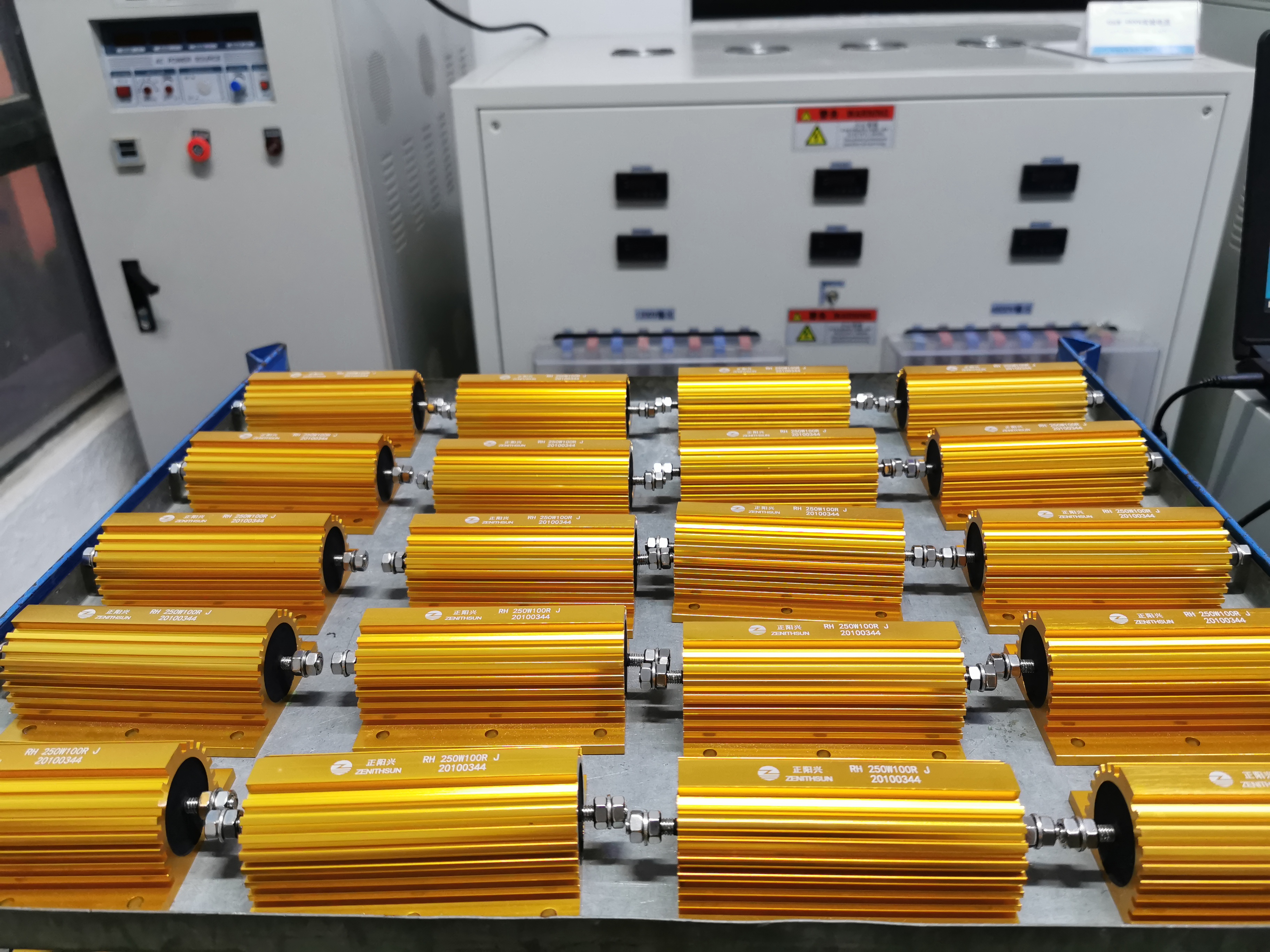 正阳兴金黄色铝壳预充电阻 RH/NH 系列｜工业级核心元件，全场景技术破局